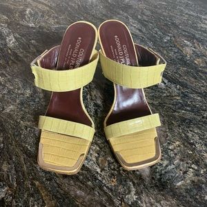 Couture Donald J Pliner